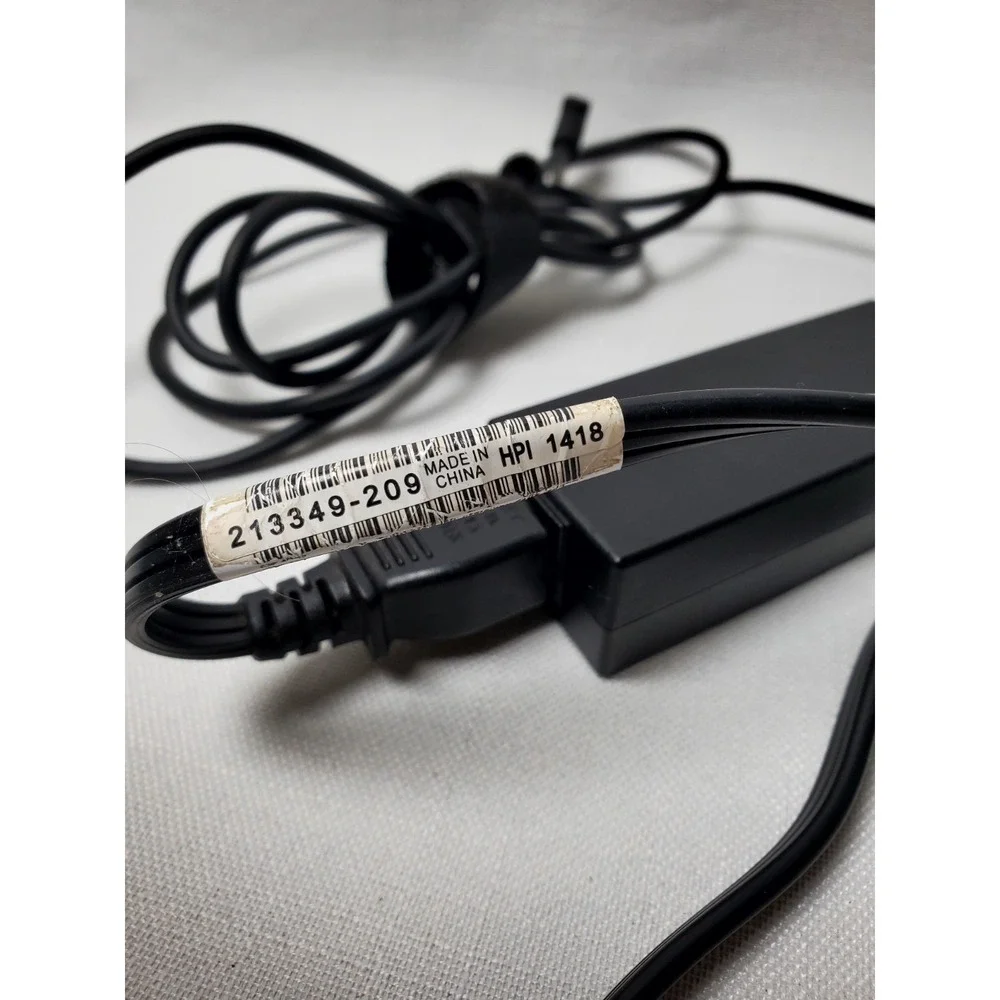 Genuine HP 45W Laptop Charger 19.5V 2.31A TPN-FA02 741727-001 854054-005 AC Adap